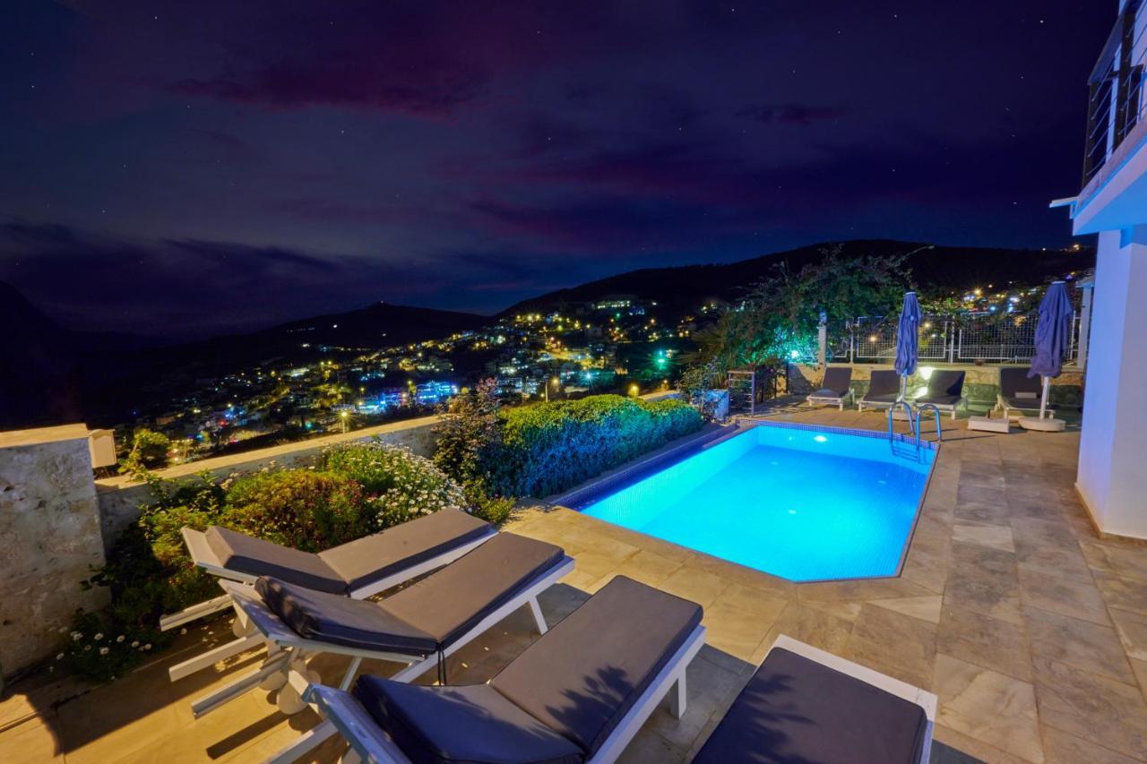 Luxus Villa Skyla Mit 5 Schlafzimmern & Meer-Blick كاس المظهر الخارجي الصورة