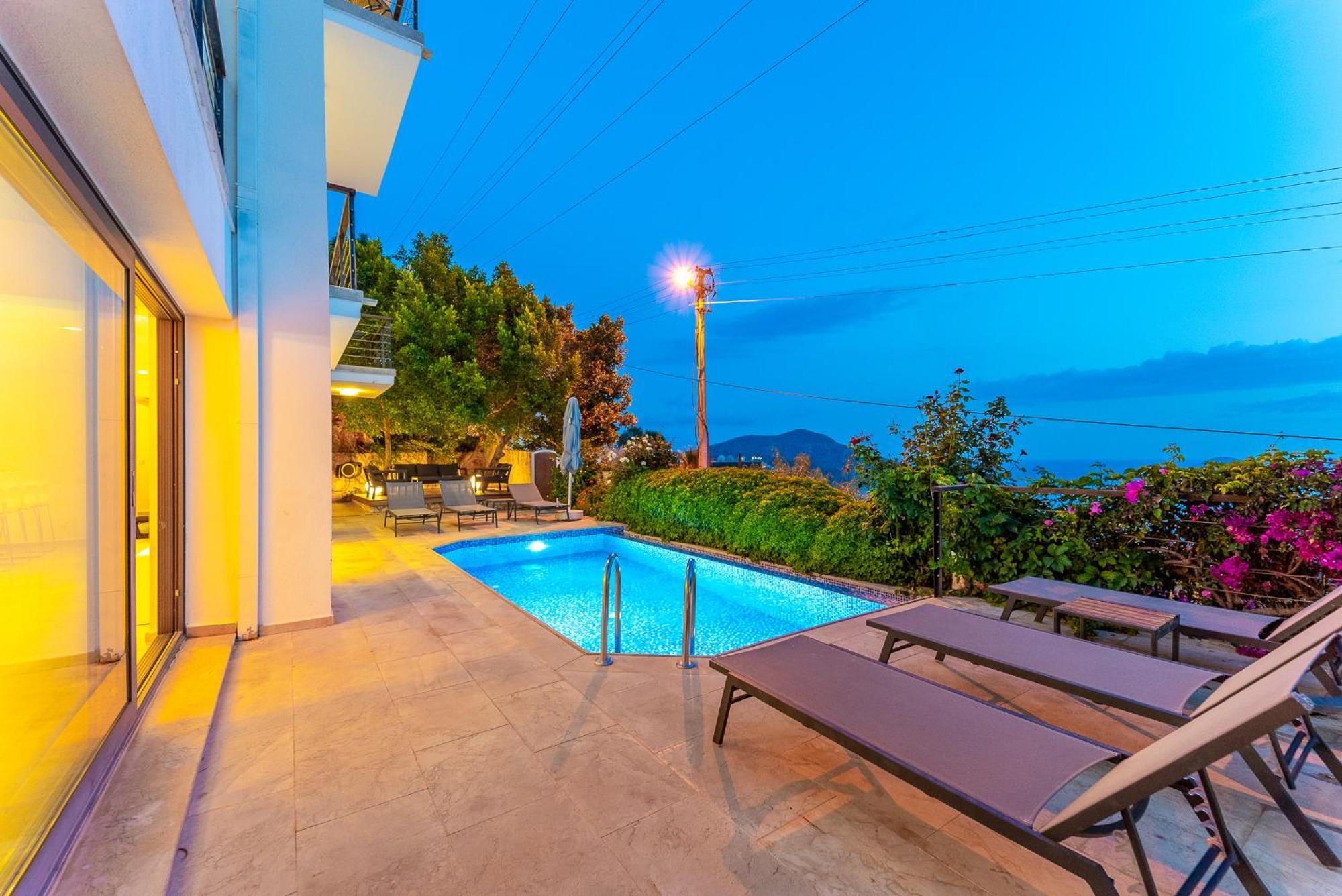 Luxus Villa Skyla Mit 5 Schlafzimmern & Meer-Blick كاس المظهر الخارجي الصورة